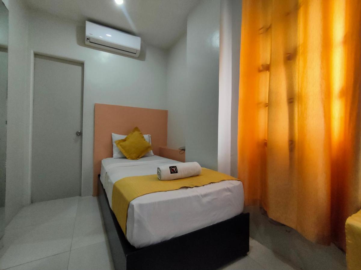Villa Rosita Hotel Naga City By Reddoorz Exterior foto