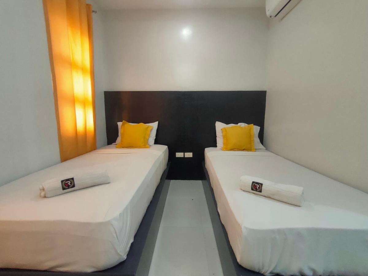 Villa Rosita Hotel Naga City By Reddoorz Exterior foto