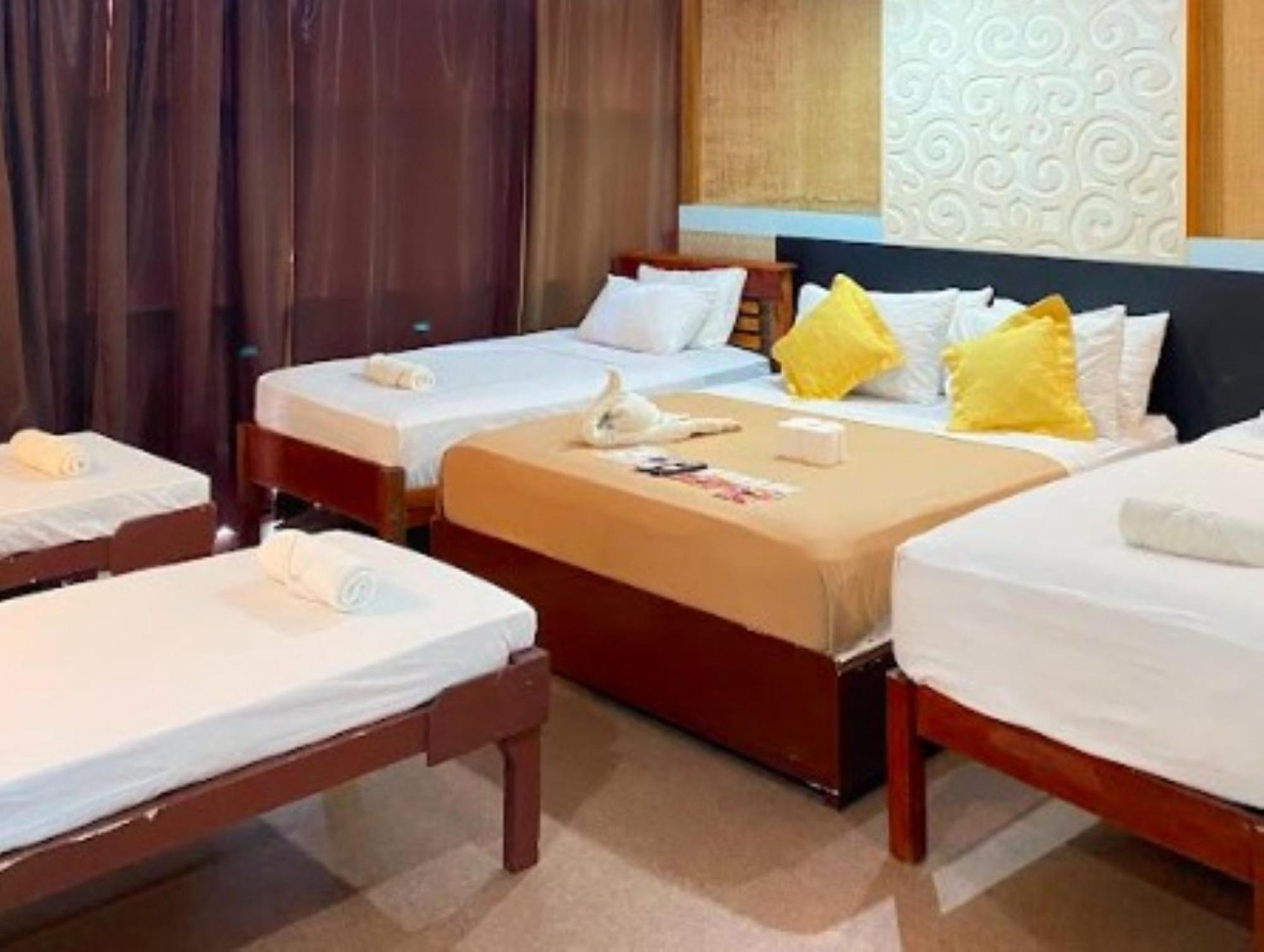 Villa Rosita Hotel Naga City By Reddoorz Exterior foto